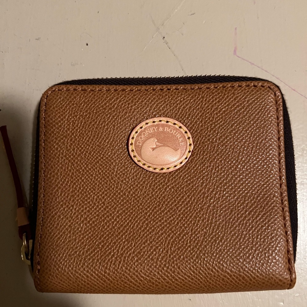 Dooney Bourke Pebble Grain Small Zip Wallet